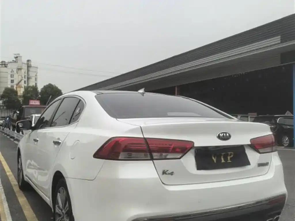 Kia K4 2015 1.8L Automatic DLX Special — миниатюра 9