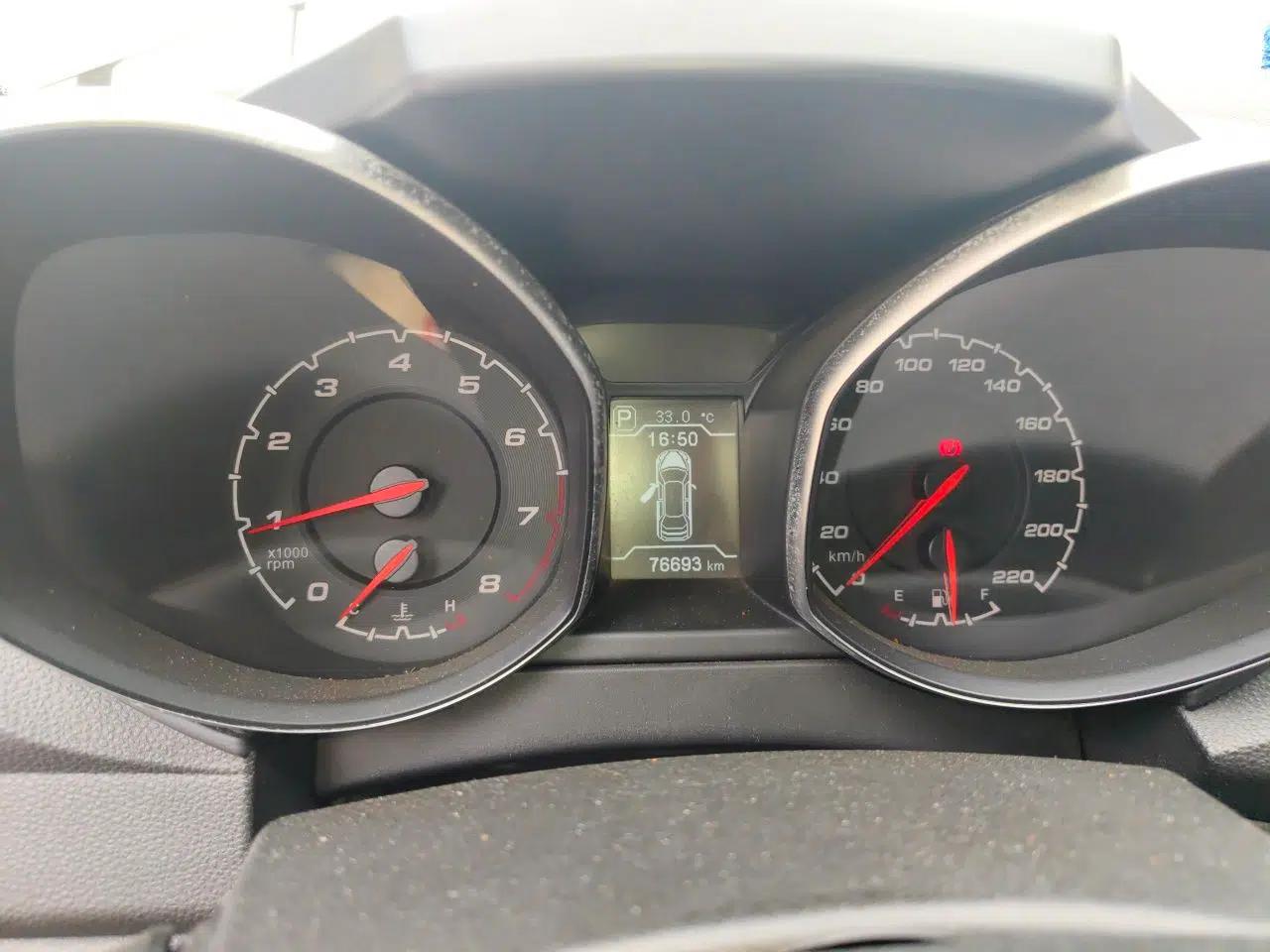 Chery Tiggo 5 2015 2.0L CVT Family Deluxe Edition — миниатюра 12