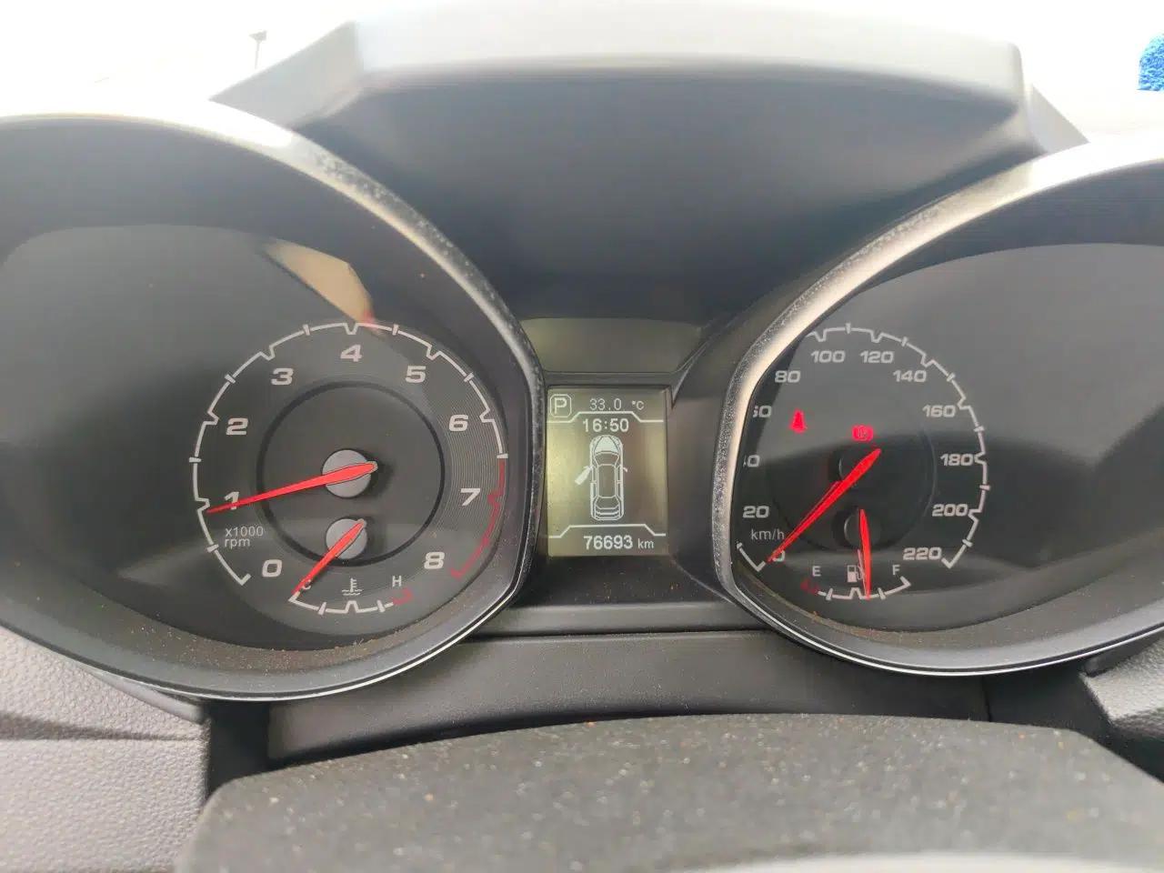 Chery Tiggo 5 2015 2.0L CVT Family Deluxe Edition — миниатюра 13