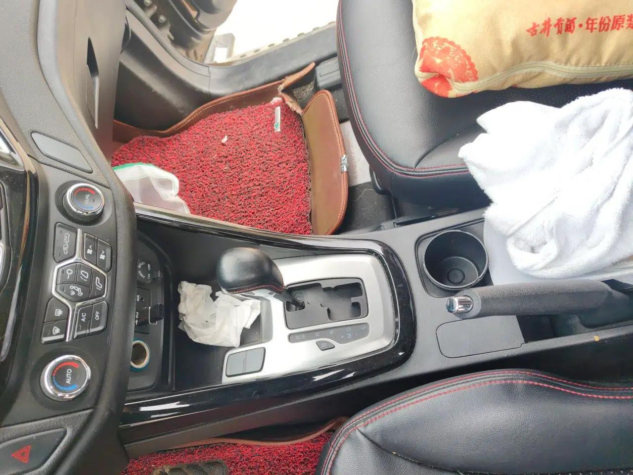 Chery Tiggo 5 2015 2.0L CVT Family Deluxe Edition — миниатюра 15