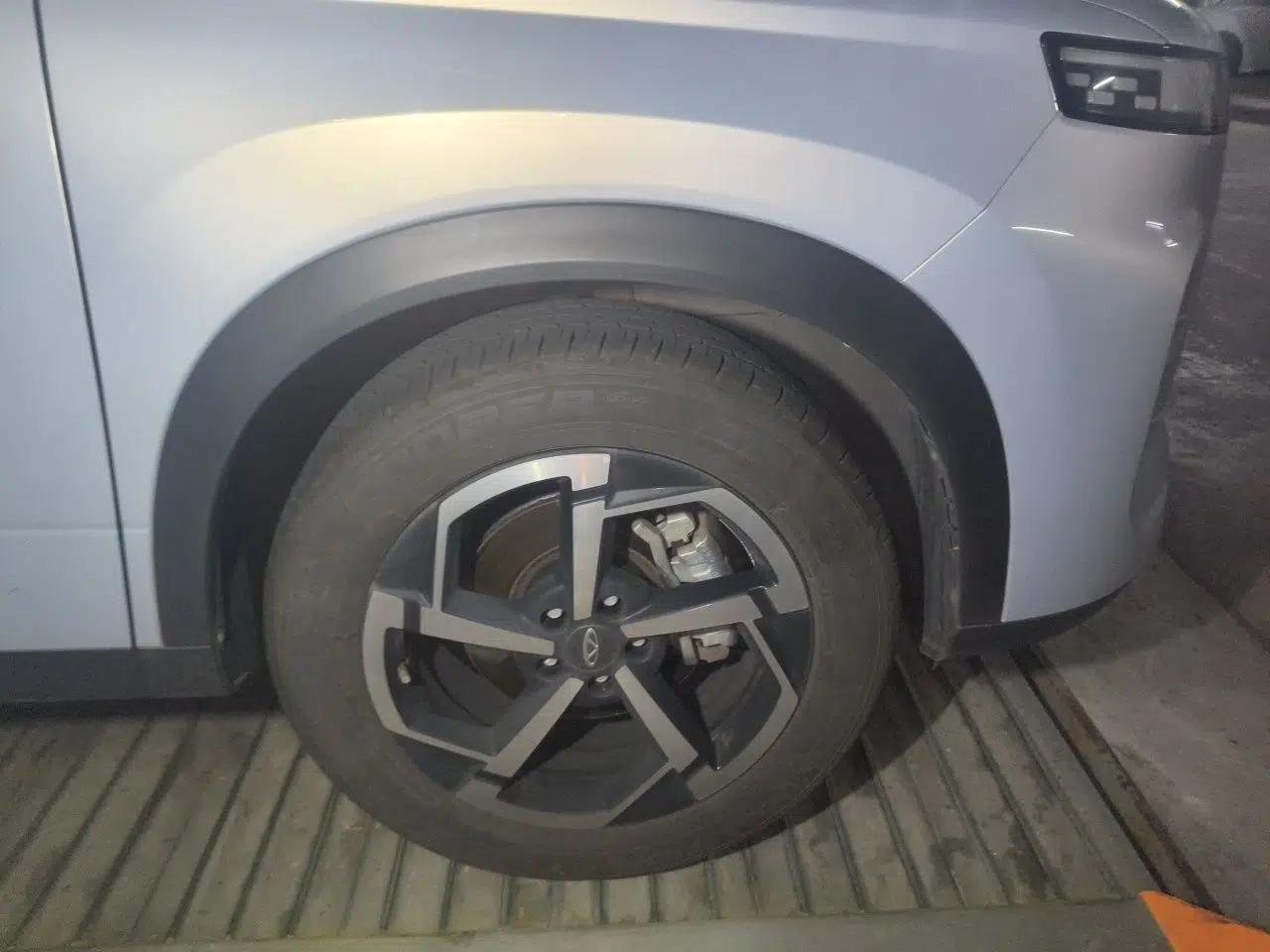 Chery Explore 06 2023 Urban Edition 1.6T Two-Wheel Drive Luxury — миниатюра 8
