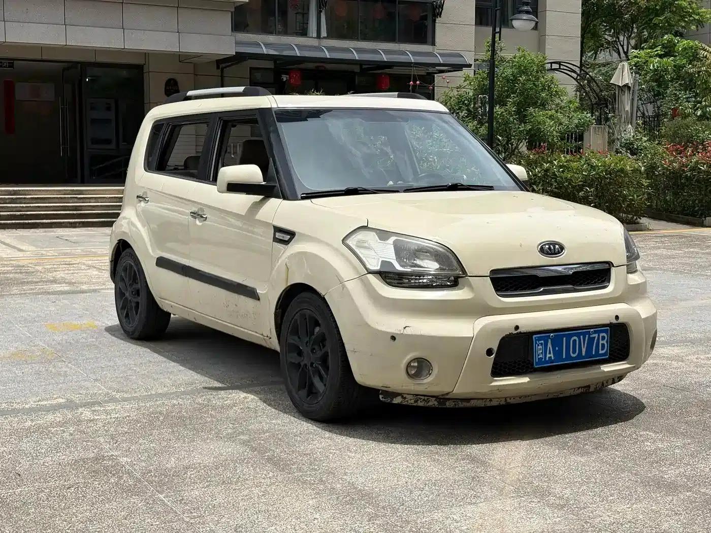 Soul 2010 1.6L AT Premium — миниатюра 3