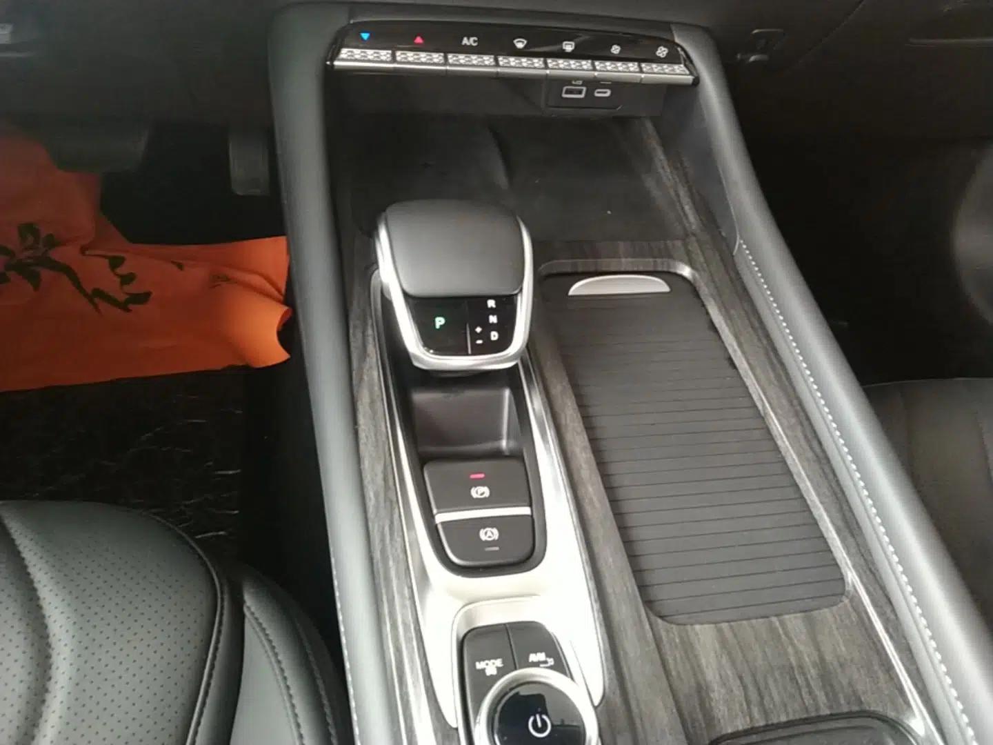 Chery Arrizo 8 PRO 2025 Pro 1.6T Luxury Model+ — миниатюра 17