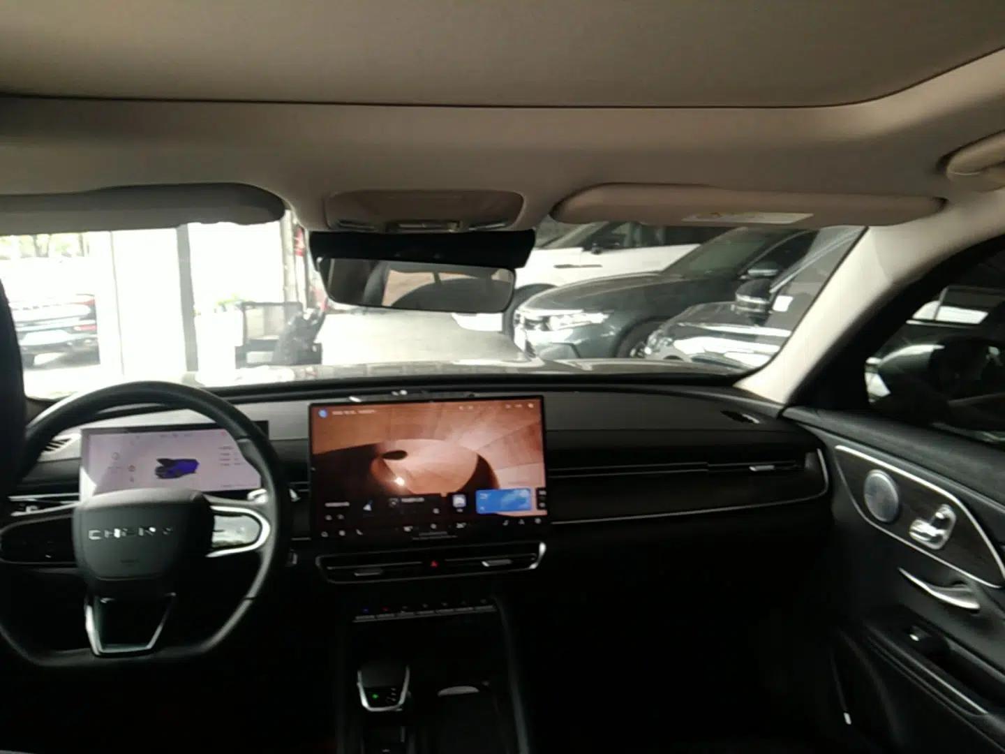 Chery Arrizo 8 PRO 2025 Pro 1.6T Luxury Model+ — миниатюра 21