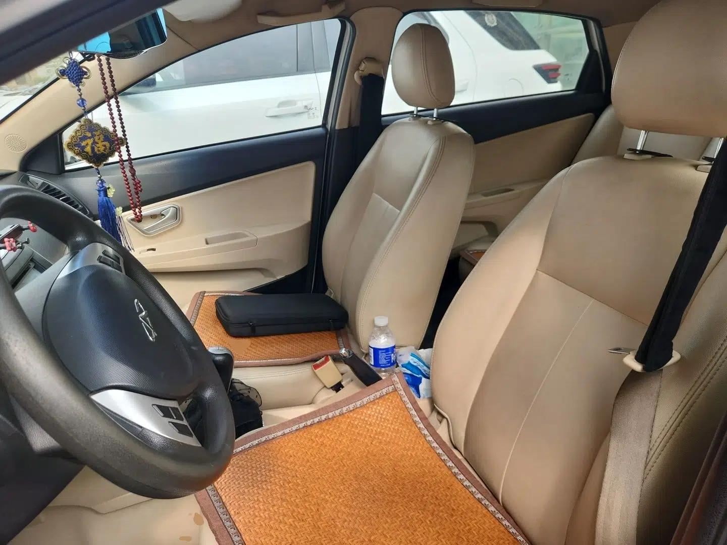 Chery Fengyun 2 2013 Hatchback 1.5L Manual Ruiyi Edition — миниатюра 16