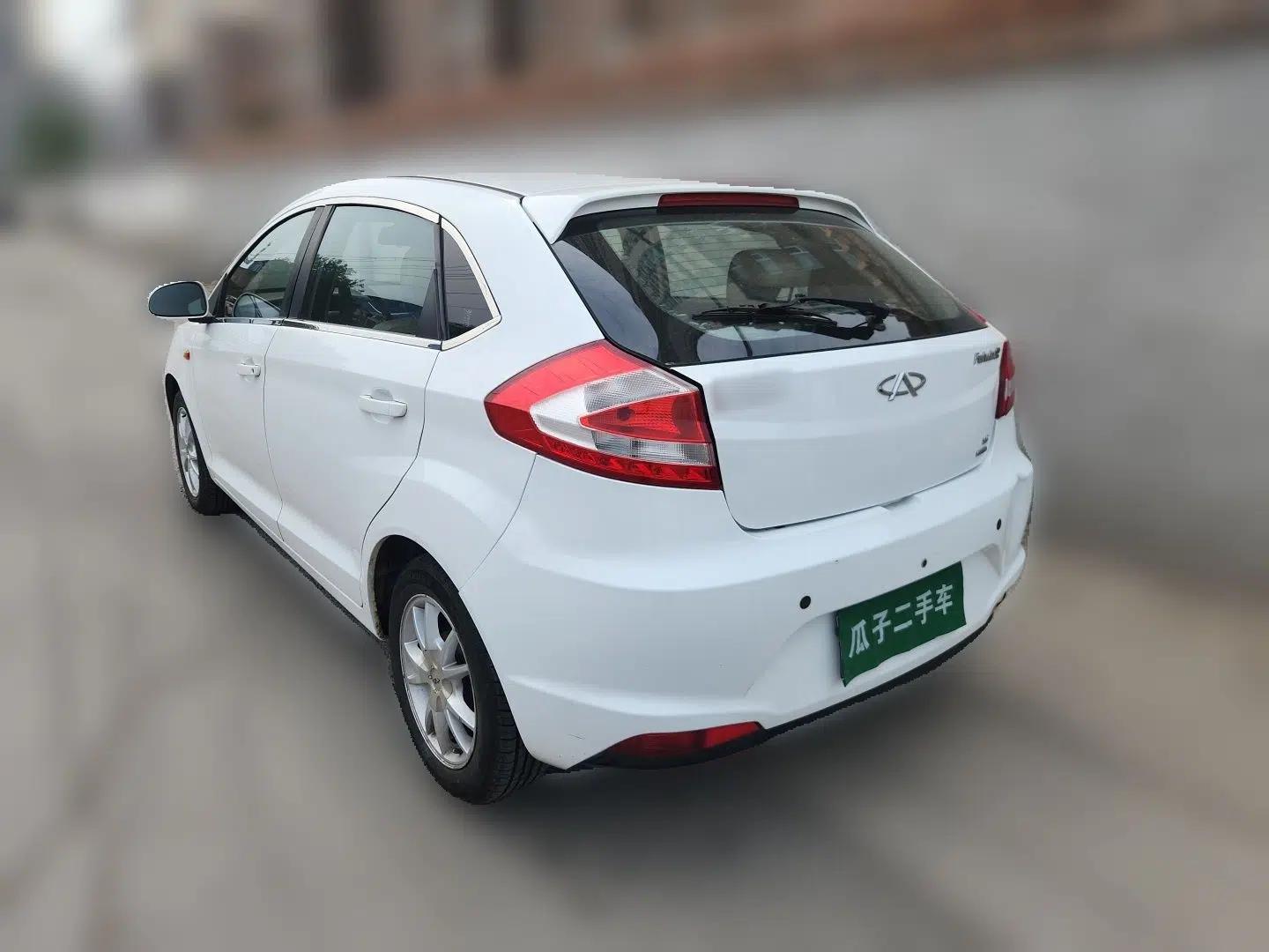 Chery Fengyun 2 2013 Hatchback 1.5L Manual Ruiyi Edition — миниатюра 4
