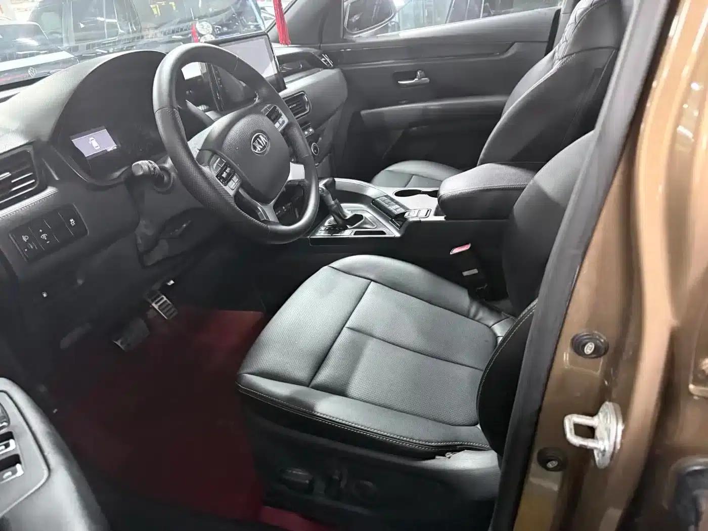 Kia KX7 2017 2.0T Automatic 4WD DLX 7-seater — миниатюра 15