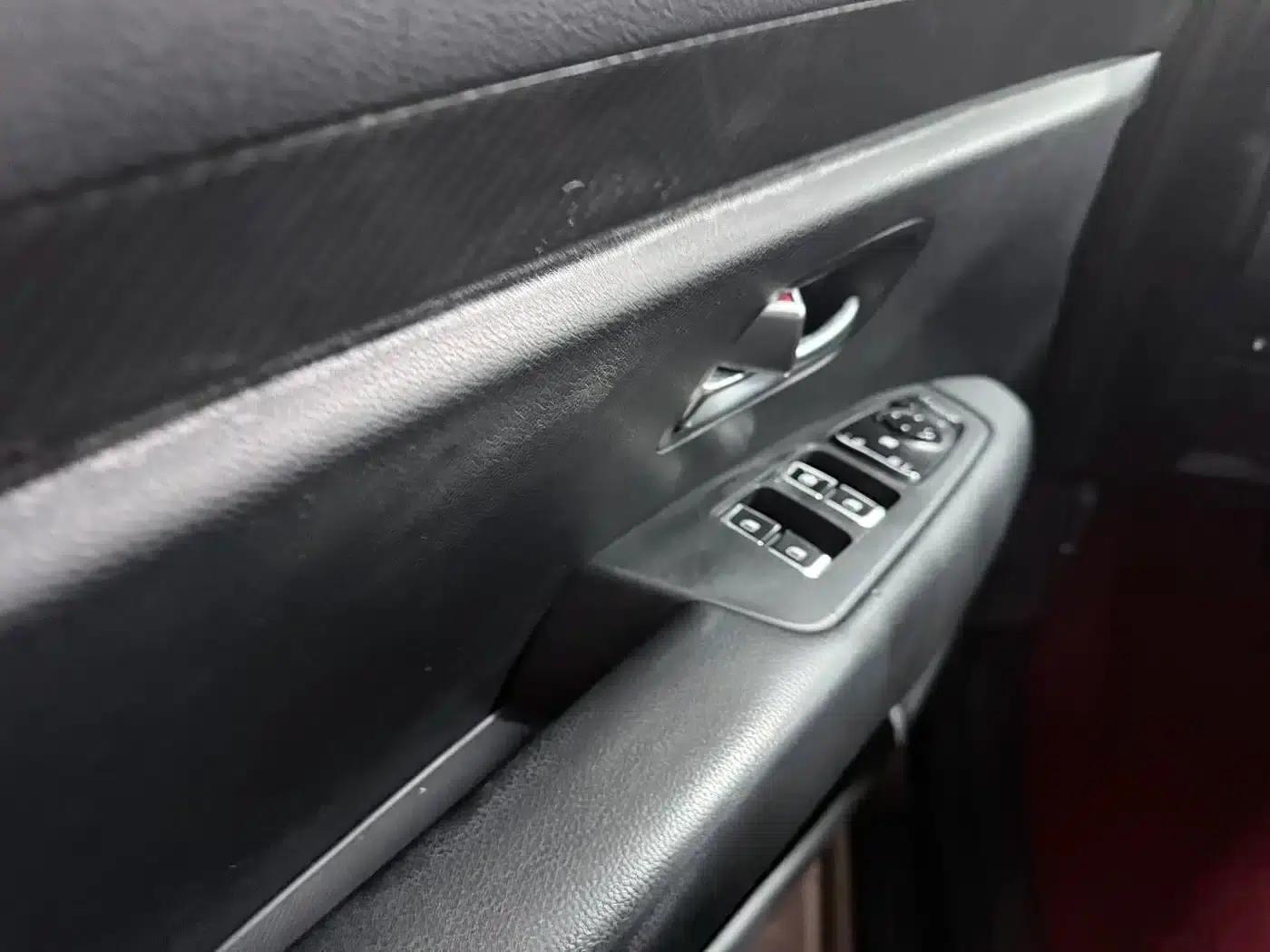 Kia KX7 2017 2.0T Automatic 4WD DLX 7-seater — миниатюра 17