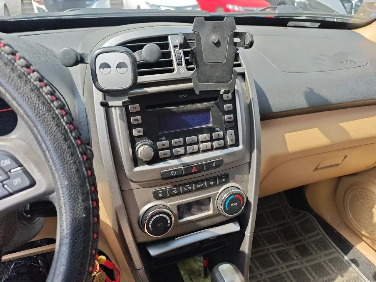 Chery Tiggo 2012 Elite Edition 1.6L CVT Comfort DVVT Model — миниатюра 14