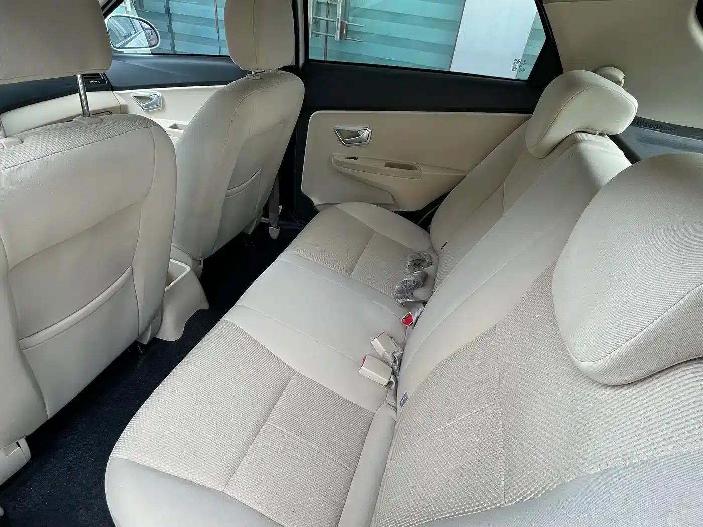 Fengyun 2 2015 1.5L Manual Elite Edition — миниатюра 7