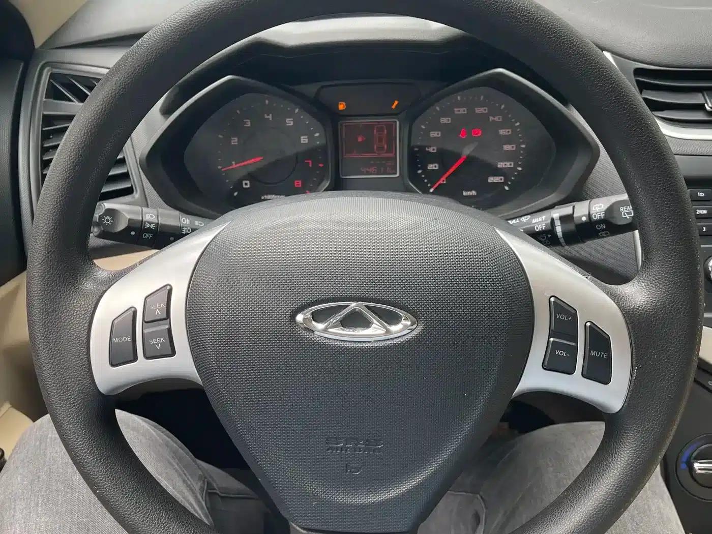 Fengyun 2 2015 1.5L Manual Elite Edition — миниатюра 9