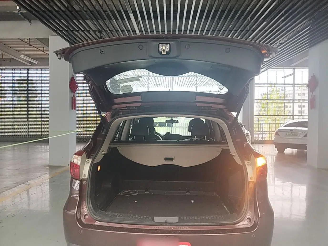 Venucia T70 2016 2.0L Manual RuiQu Version — миниатюра 22