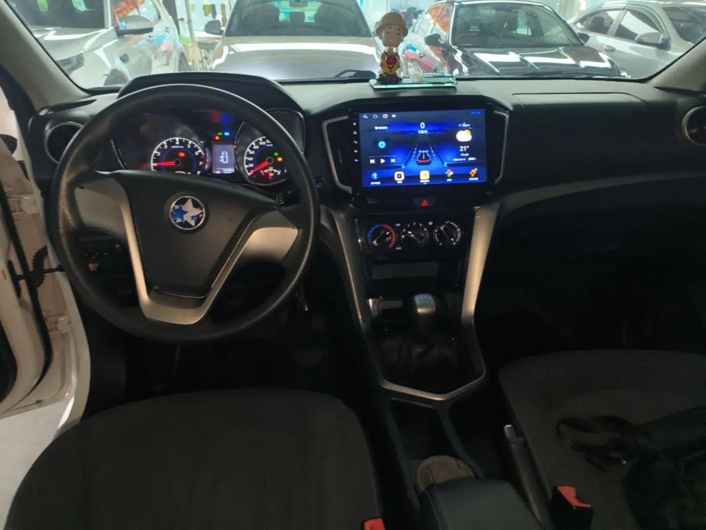 Venucia T70 2016 1.6L Manual Ruixing Edition — миниатюра 13
