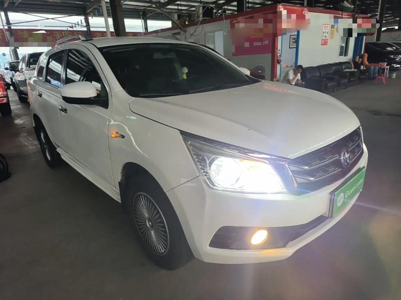 Venucia T70 2016 1.6L Manual Ruixing Edition — миниатюра 3