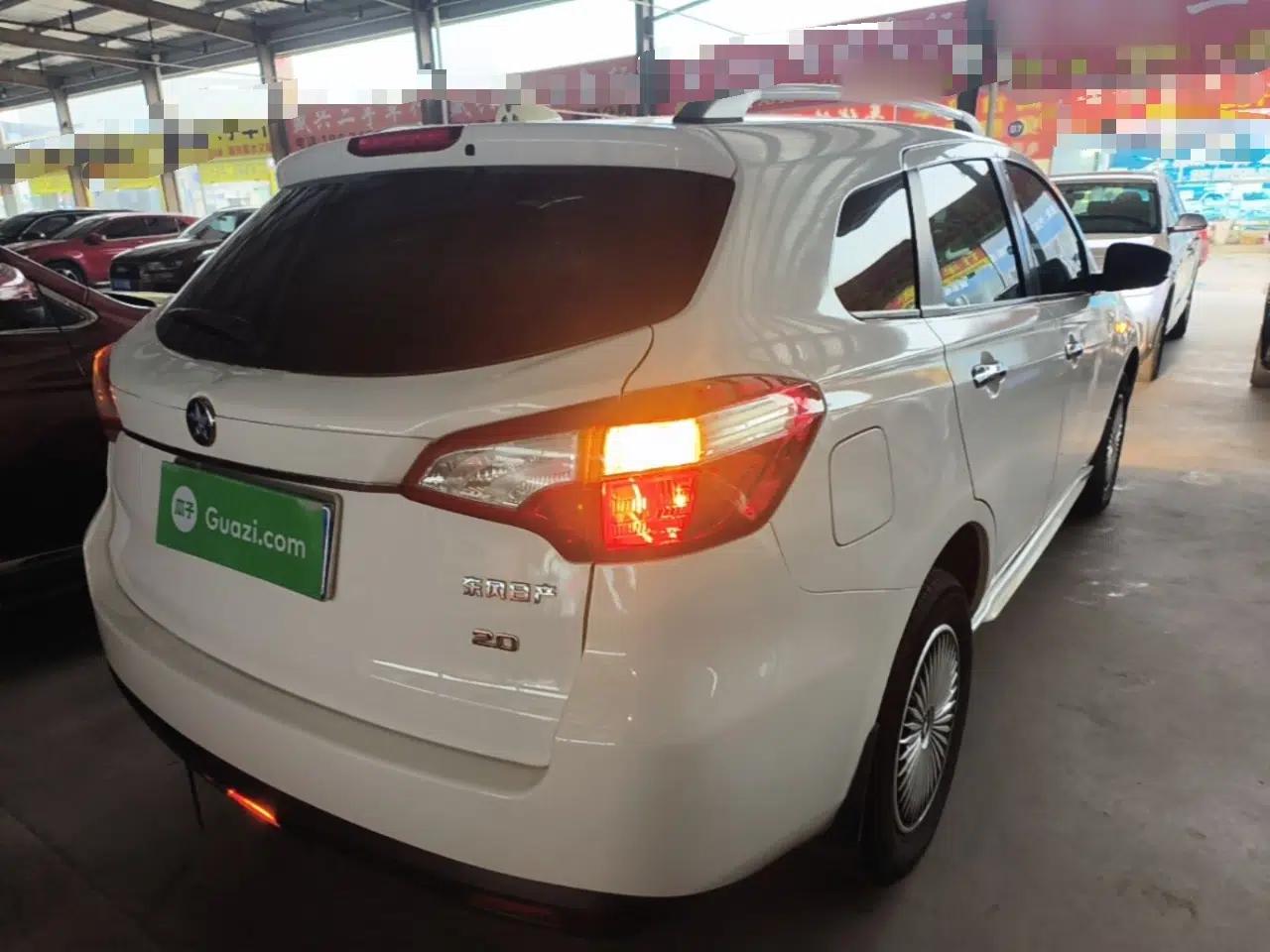 Venucia T70 2016 1.6L Manual Ruixing Edition — миниатюра 6