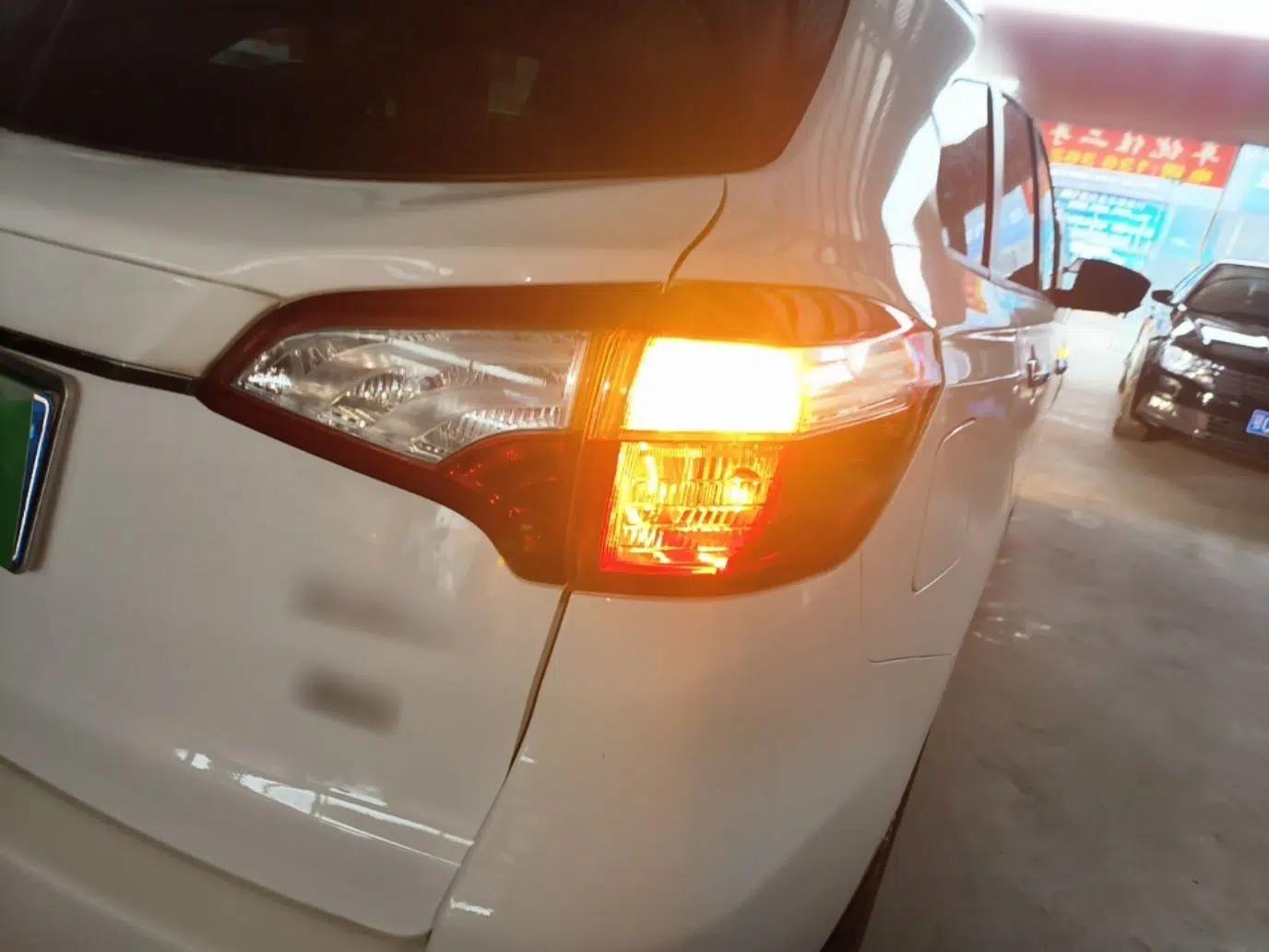 Venucia T70 2016 1.6L Manual Ruixing Edition — миниатюра 7