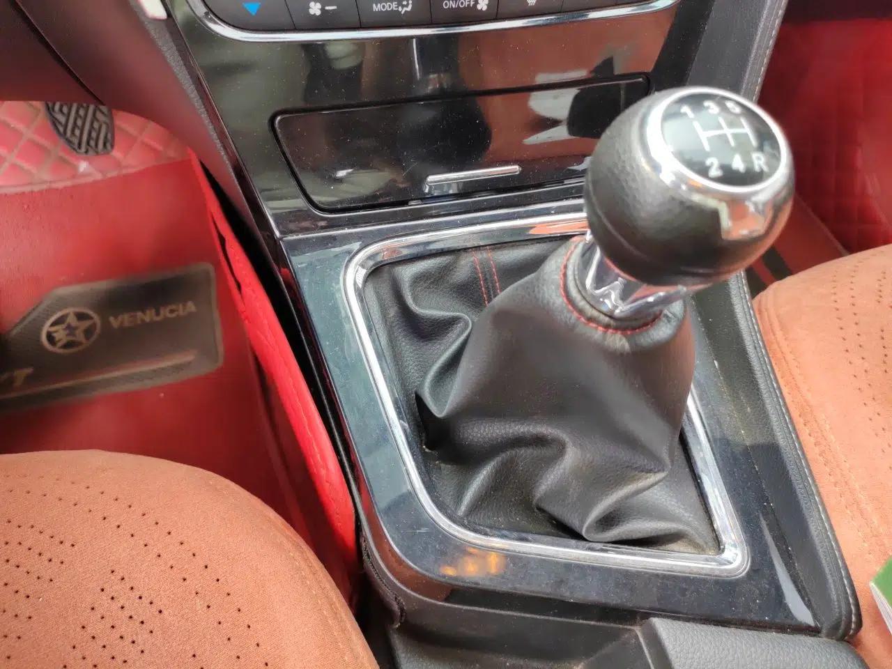 Venucia T70 2018 1.4T Manual RuiXiang Sport Edition — миниатюра 15