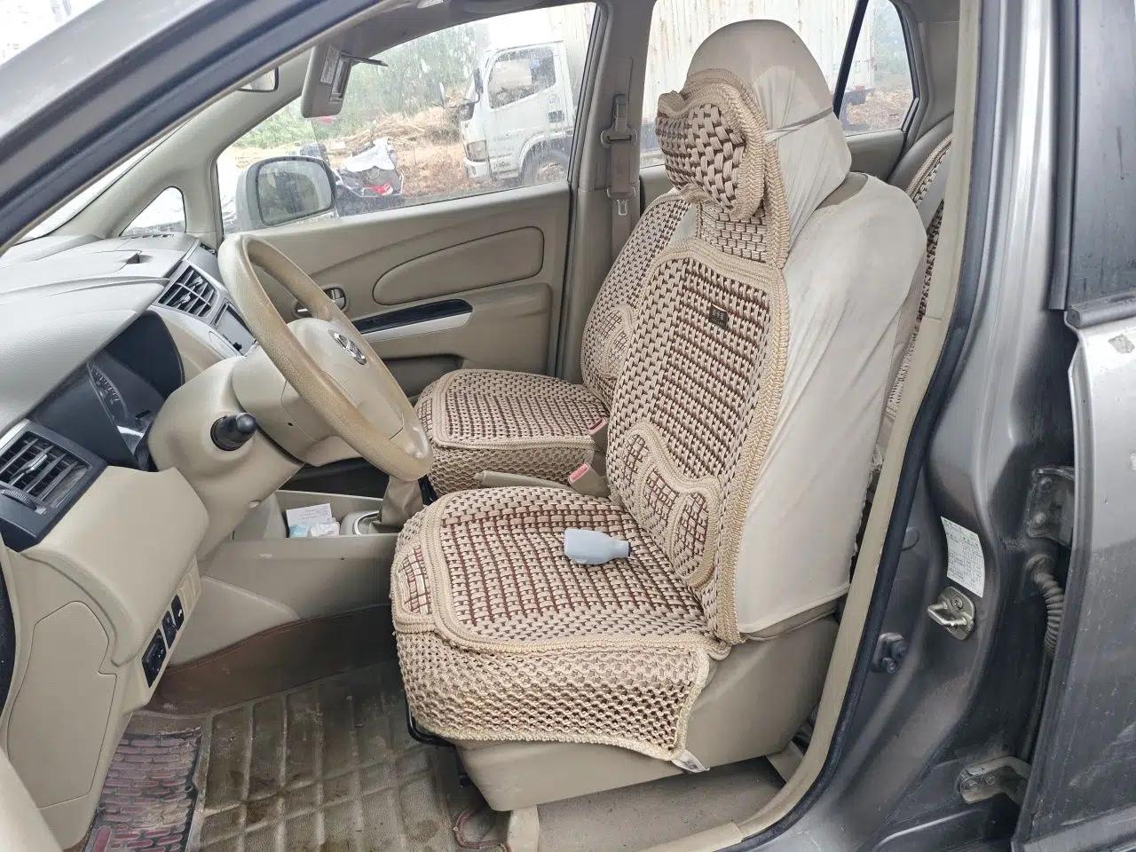 Venucia D50 2013 1.6L Manual Luxury Edition — миниатюра 16