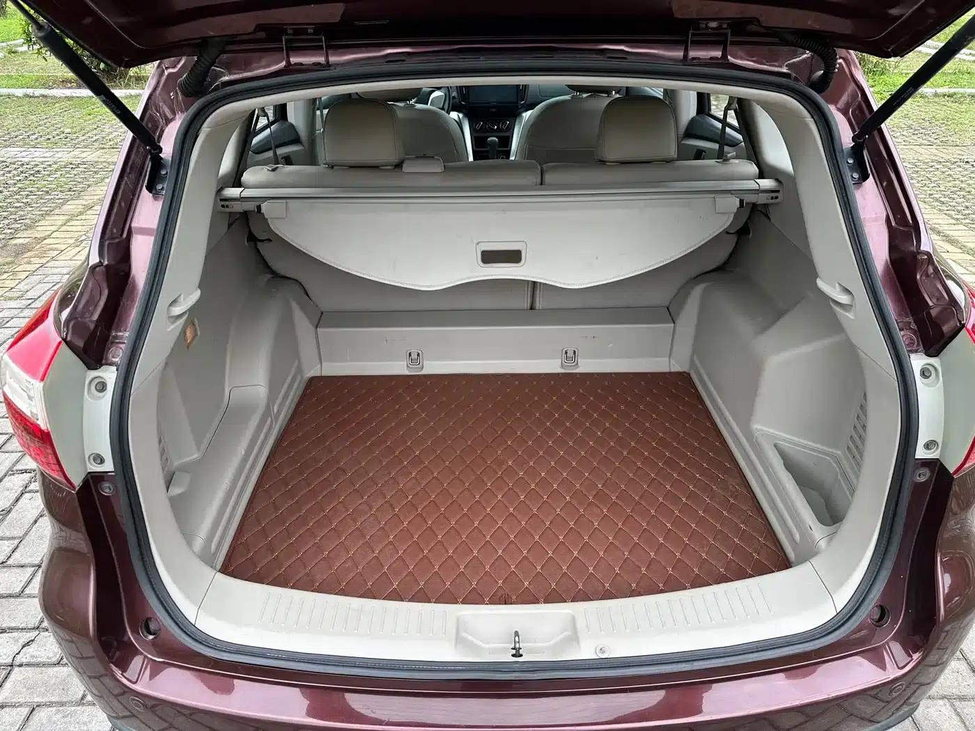 Venucia T70 2015 2.0L CVT Smart Edition — миниатюра 13