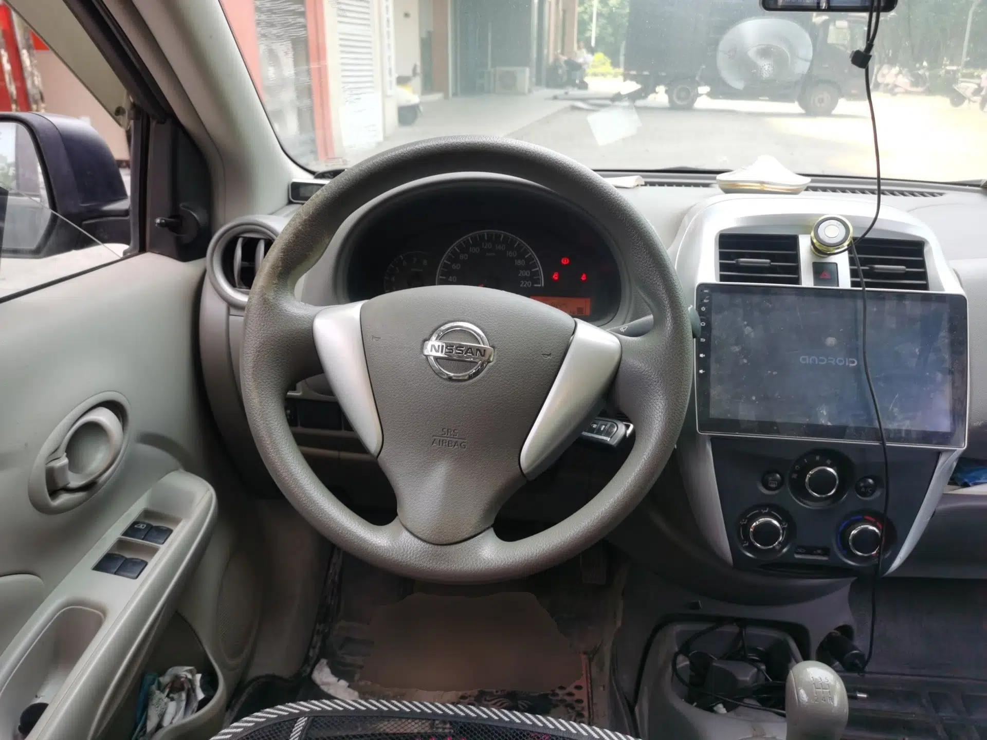 Nissan Sunny 2015 1.5XE Manual Comfort Edition — миниатюра 11