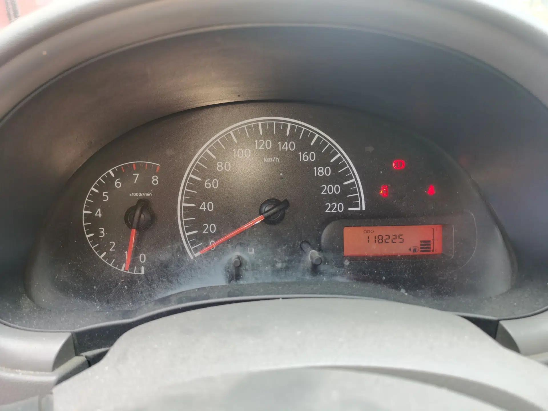 Nissan Sunny 2015 1.5XE Manual Comfort Edition — миниатюра 12