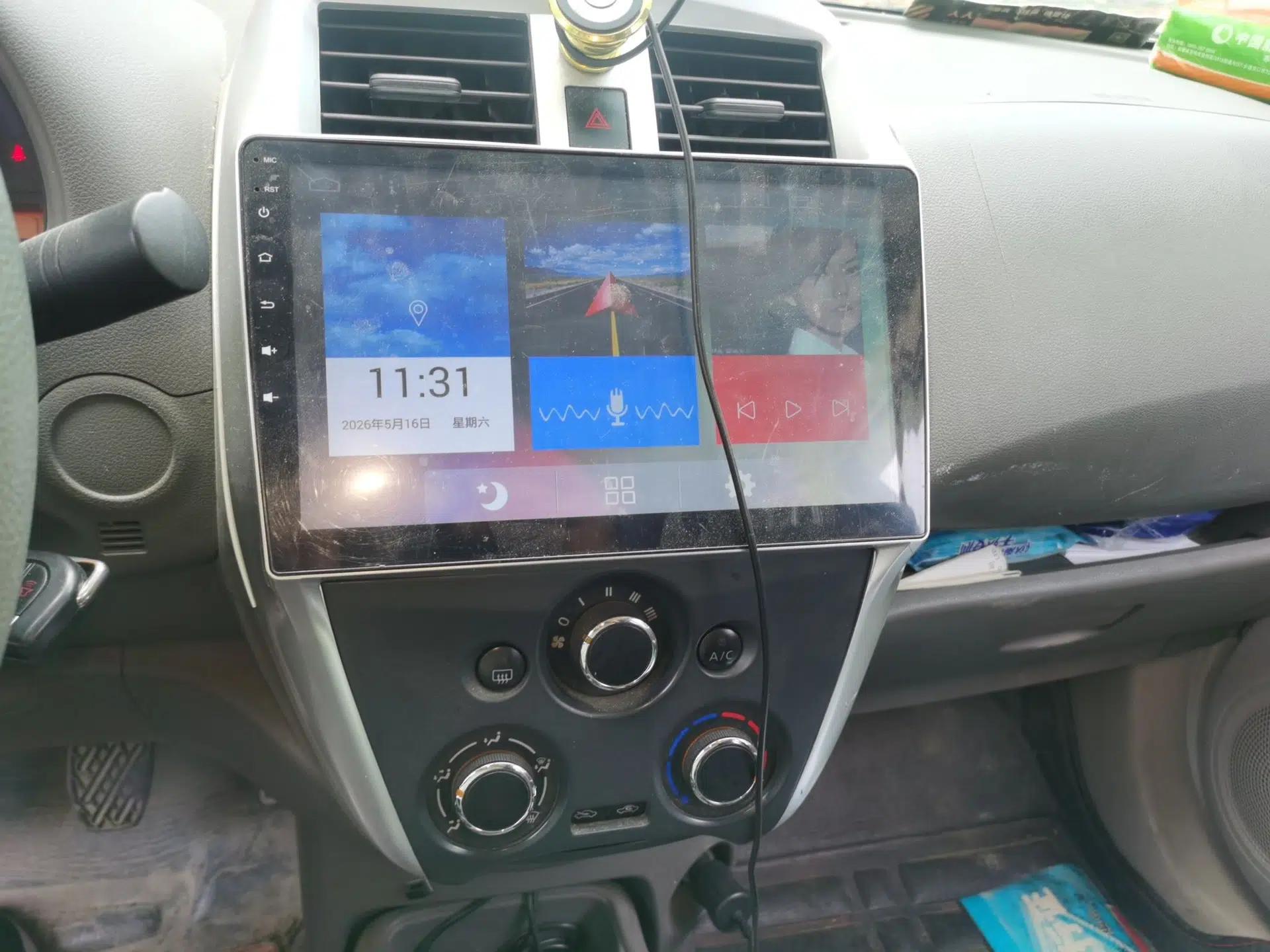 Nissan Sunny 2015 1.5XE Manual Comfort Edition — миниатюра 14