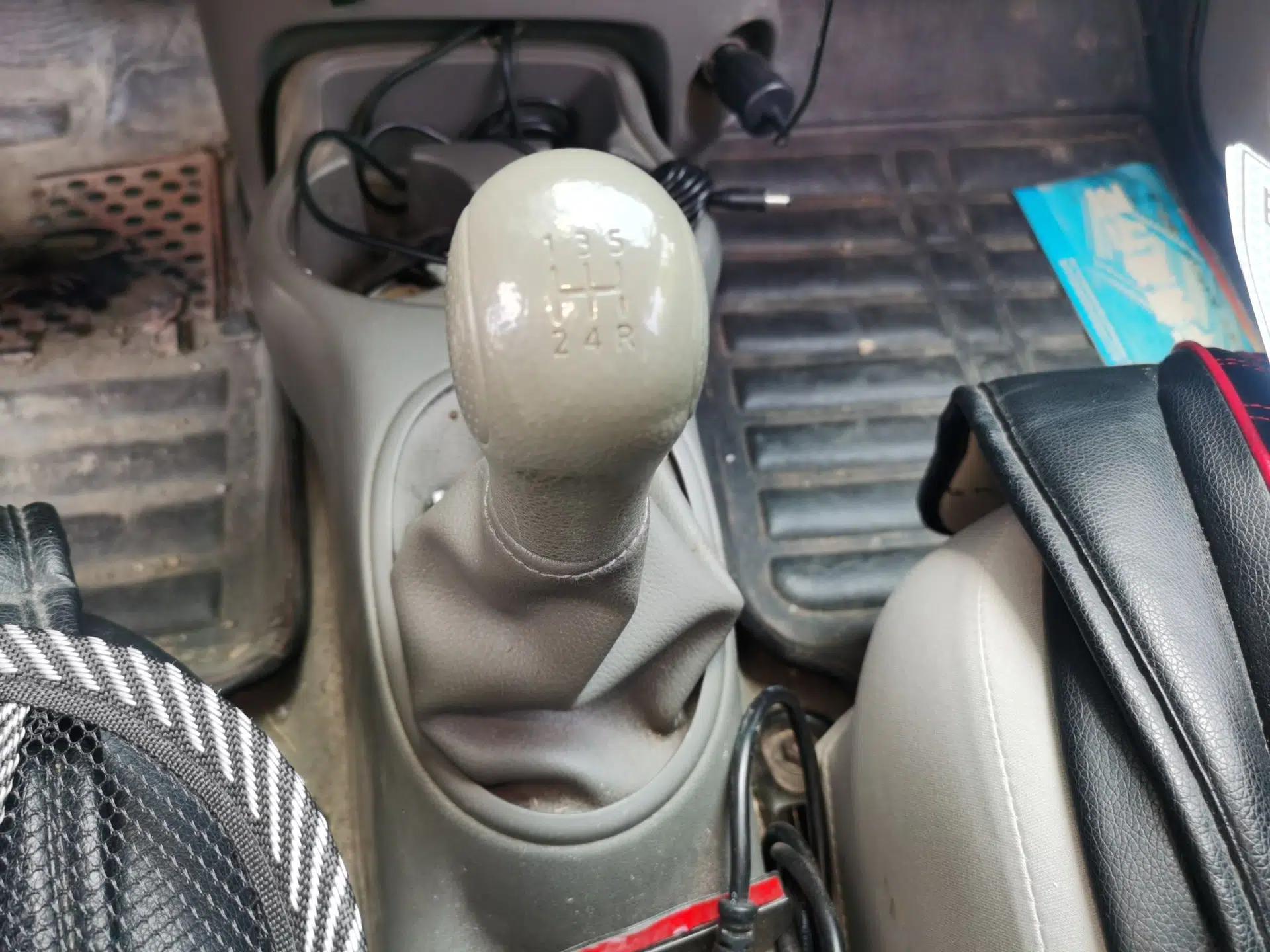 Nissan Sunny 2015 1.5XE Manual Comfort Edition — миниатюра 15