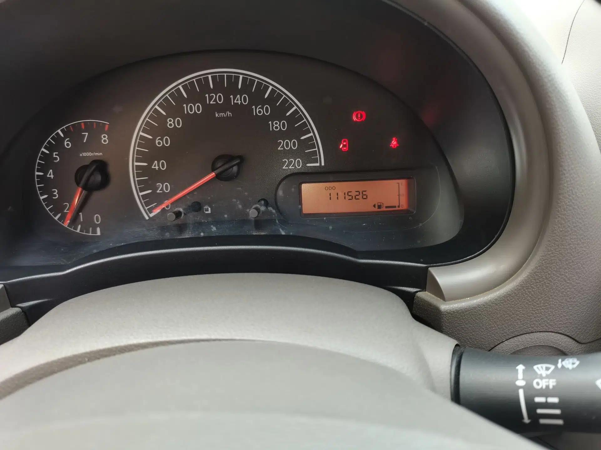 Nissan Sunny 2014 1.5XE Manual Comfort Edition — миниатюра 13
