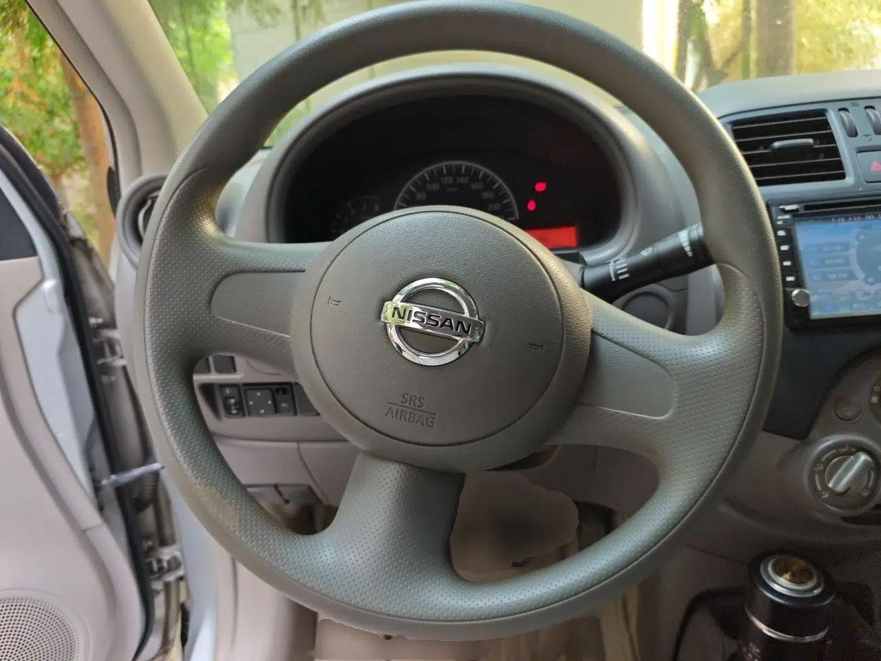 Nissan Sunny 2011 1.5XE Manual Comfort Edition — миниатюра 11