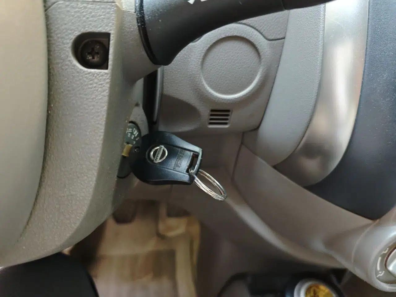 Nissan Sunny 2011 1.5XE Manual Comfort Edition — миниатюра 9