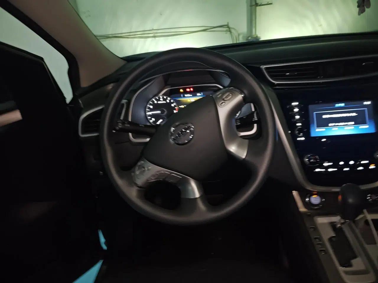 Nissan Murano 2021 2.5L XE Two-Wheel Drive Elite Edition — миниатюра 11