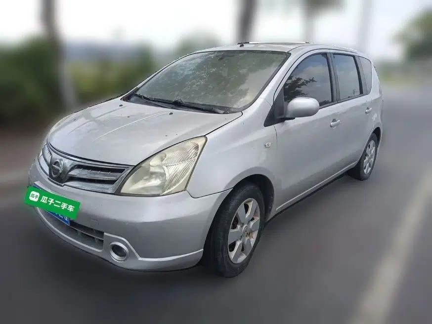 Nissan Livina 2010 Jingyue Edition 1.6L Automatic XuanNeng Model — миниатюра 1