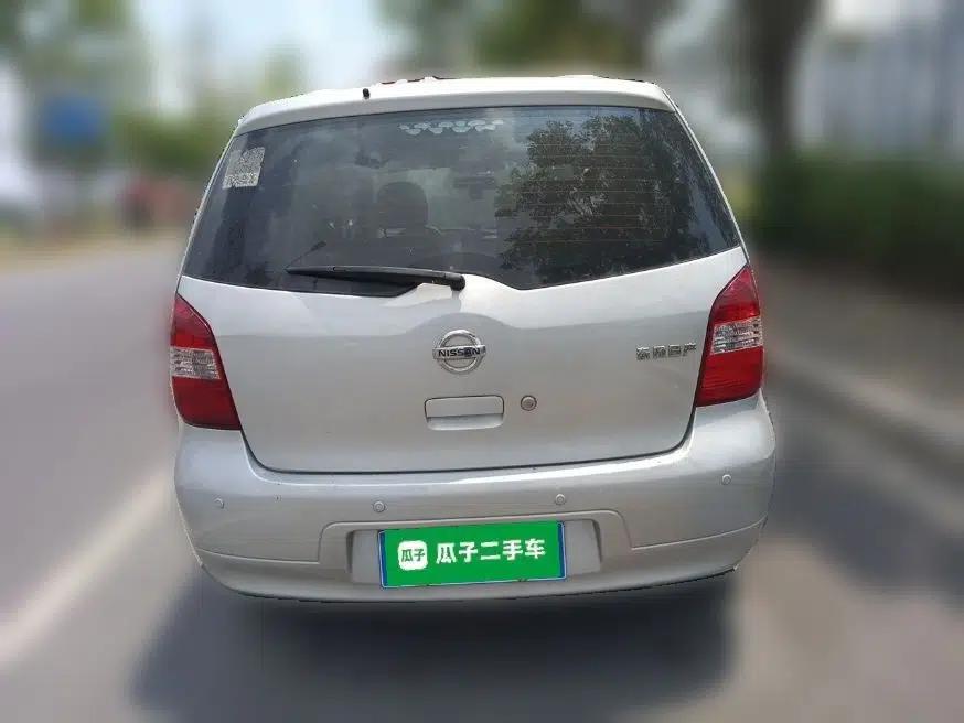 Nissan Livina 2010 Jingyue Edition 1.6L Automatic XuanNeng Model — миниатюра 5