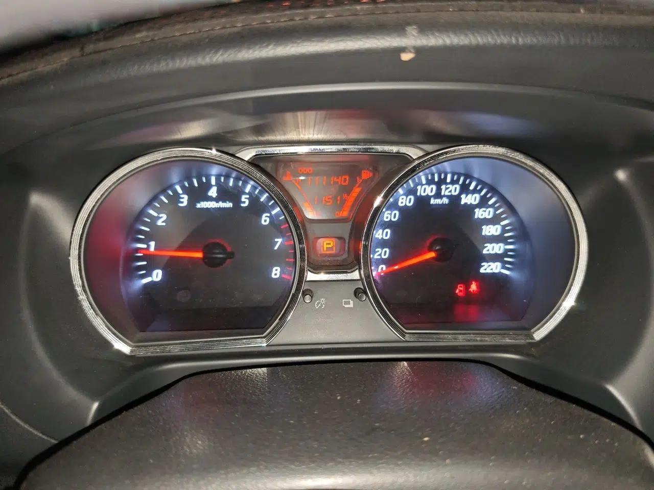 Nissan Livina 2015 1.6XE CVT Comfort Edition — миниатюра 12