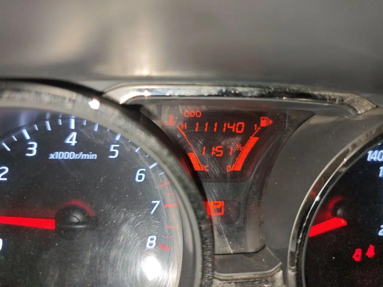 Nissan Livina 2015 1.6XE CVT Comfort Edition — миниатюра 13