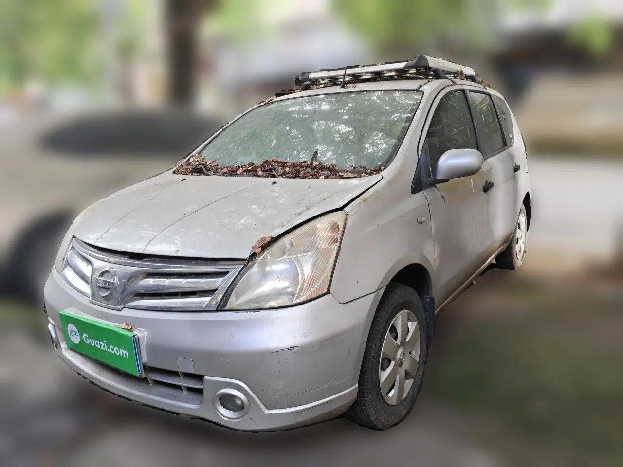 Nissan Livina 2010 Jingyue Edition 1.6L Automatic Supercharged Model — миниатюра 1