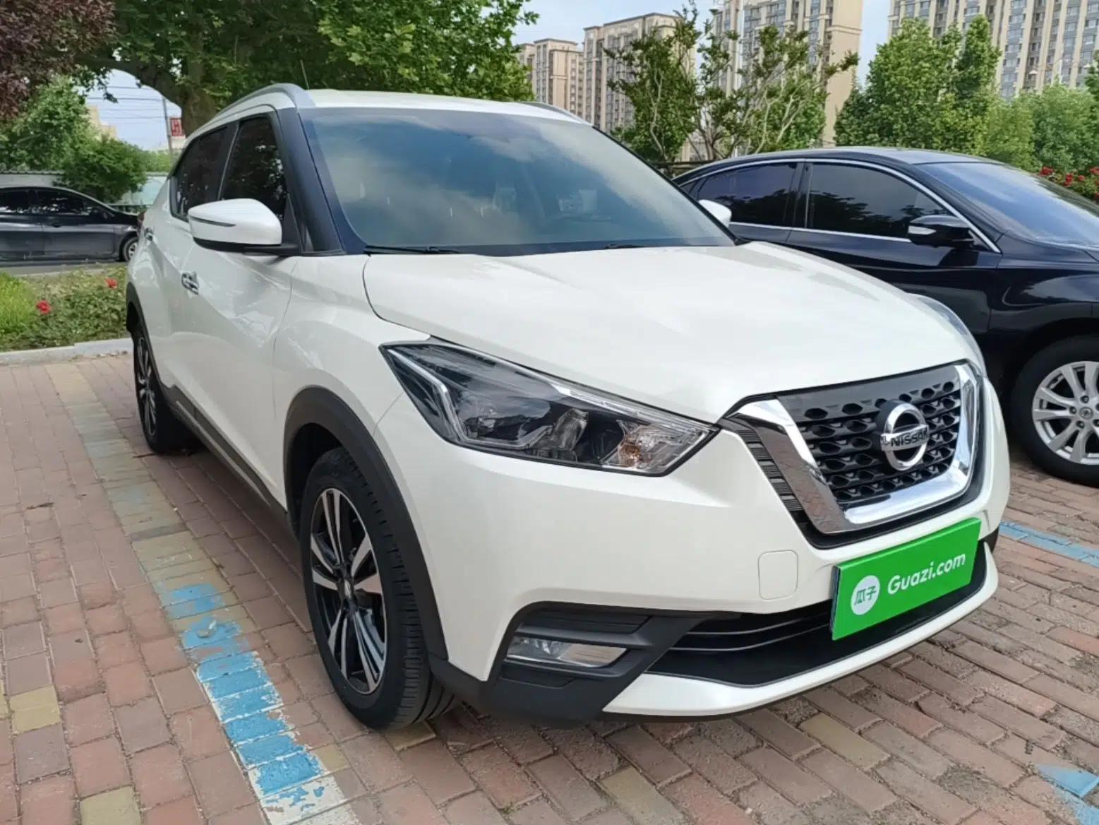 Nissan Kicks 2021 1.5L XV CVT Smart Connect Luxury Edition — миниатюра 3