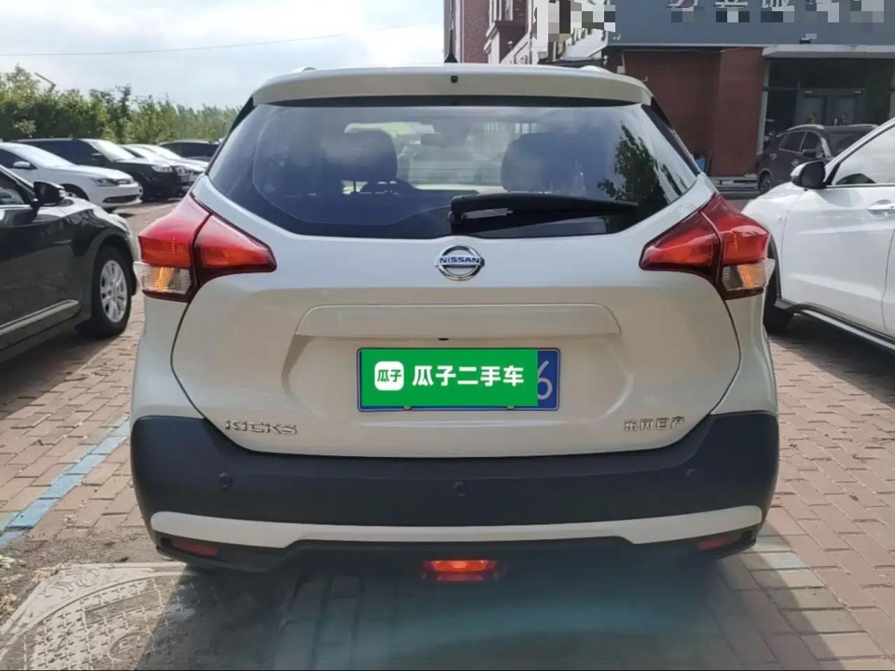 Nissan Kicks 2021 1.5L XV CVT Smart Connect Luxury Edition — миниатюра 5