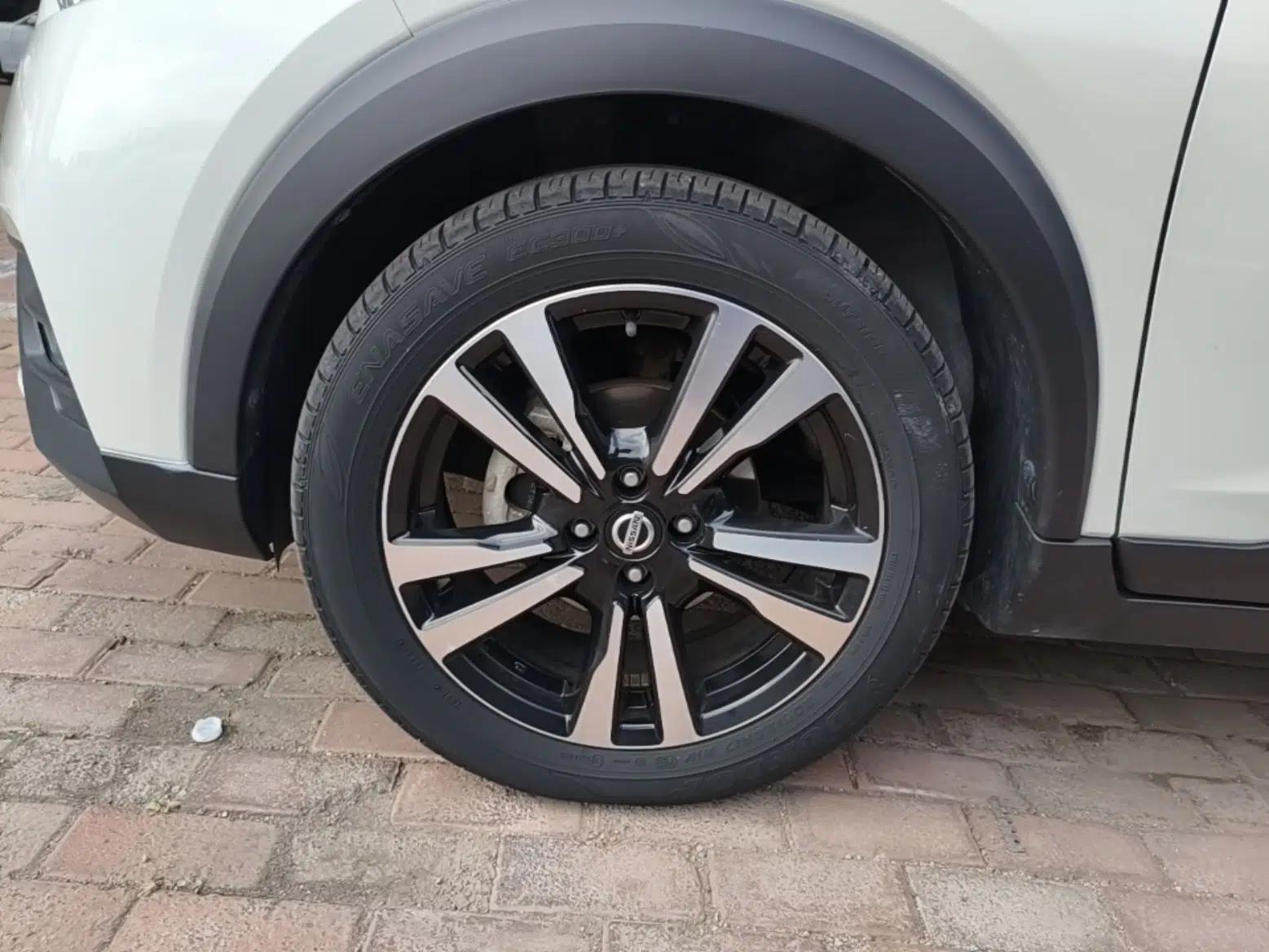 Nissan Kicks 2021 1.5L XV CVT Smart Connect Luxury Edition — миниатюра 8
