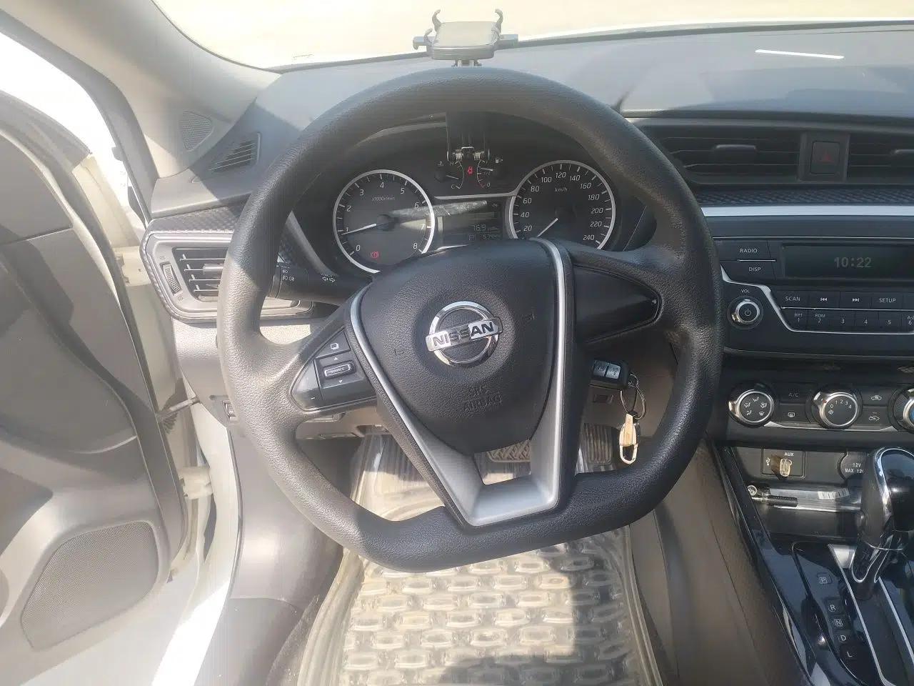 Nissan Lannia 2016 1.6L CVT Cool Edition — миниатюра 11