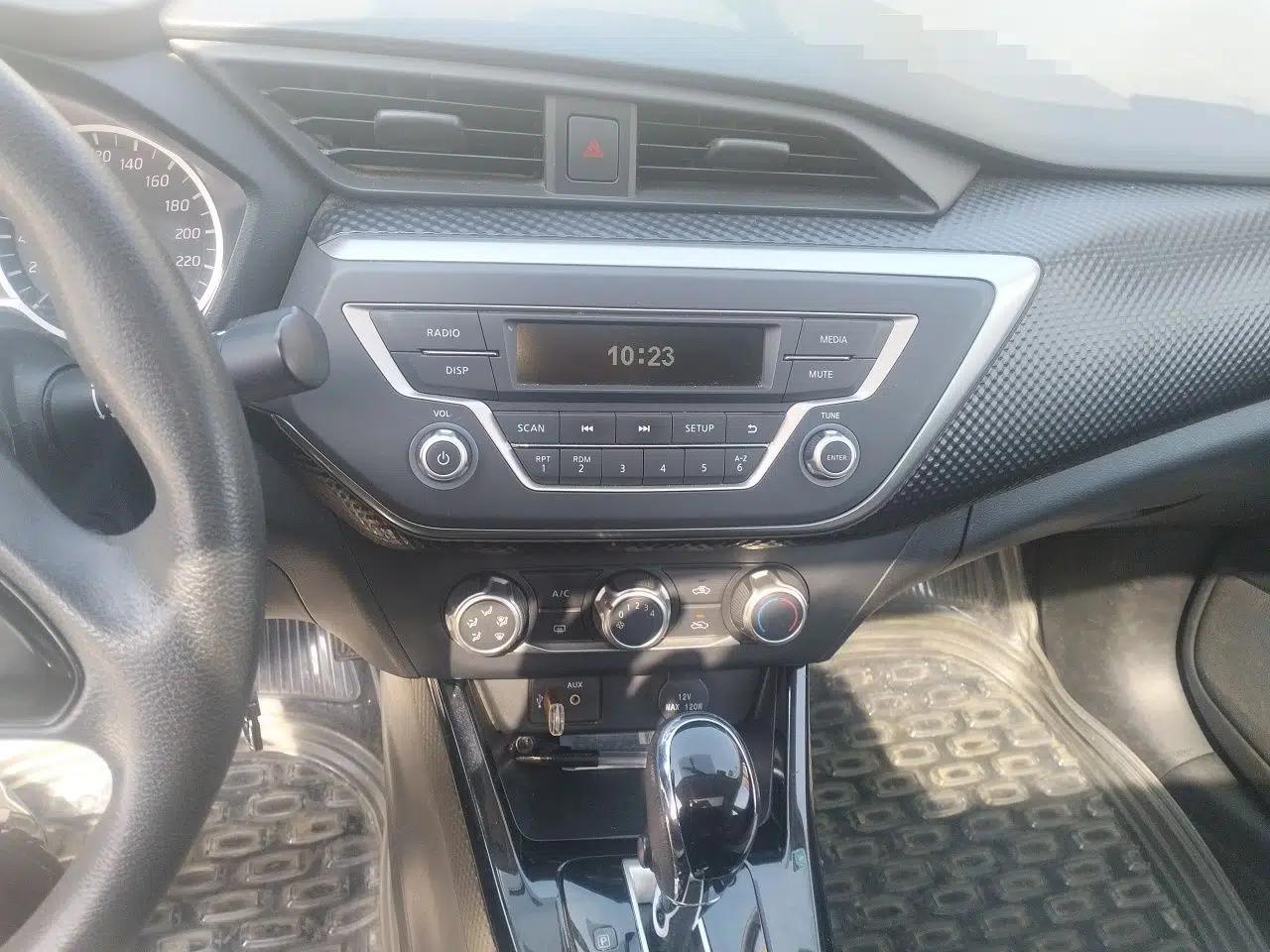 Nissan Lannia 2016 1.6L CVT Cool Edition — миниатюра 14