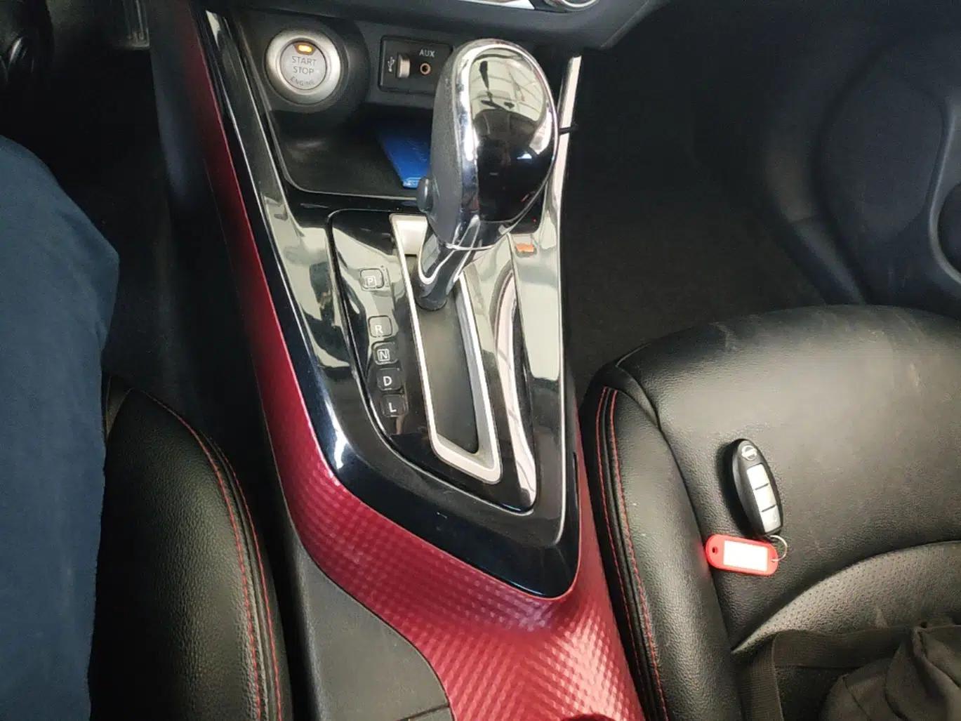 Nissan Lannia 2016 1.6L CVT Smart Cool Edition — миниатюра 17