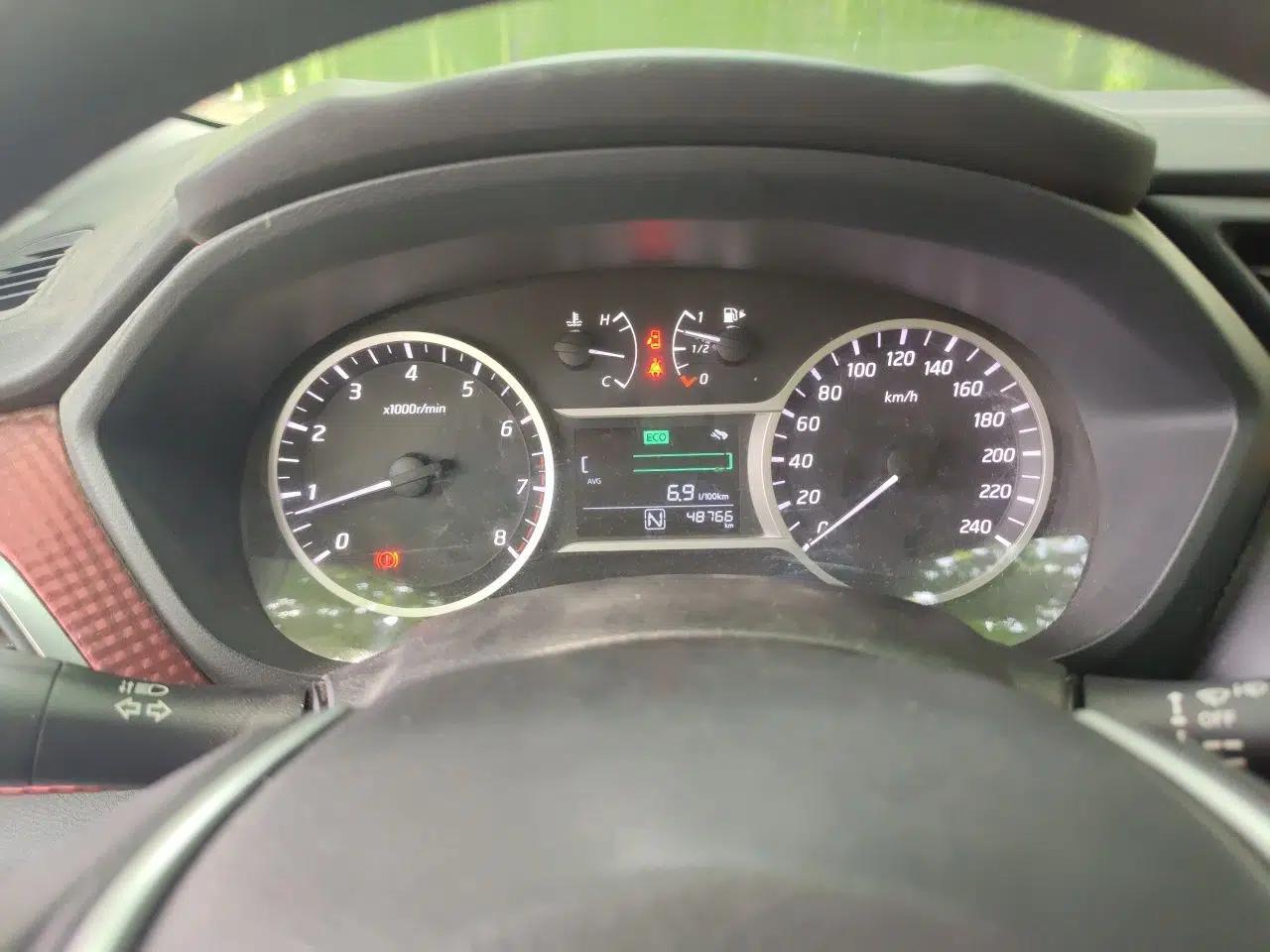 Nissan Lannia 2016 1.6L CVT Cool Edition — миниатюра 12