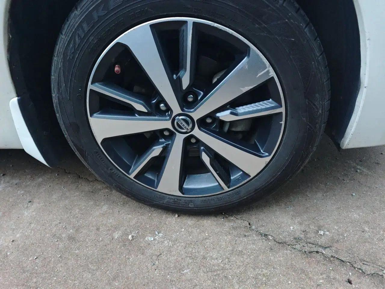 Nissan Lannia 2016 1.6L CVT Cool Edition — миниатюра 8