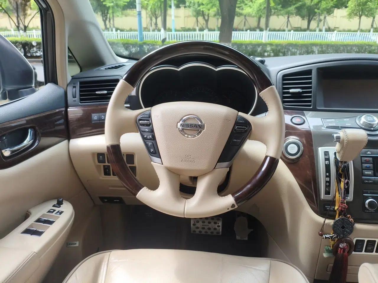 Nissan Quest 2015 3.5L SL — миниатюра 11