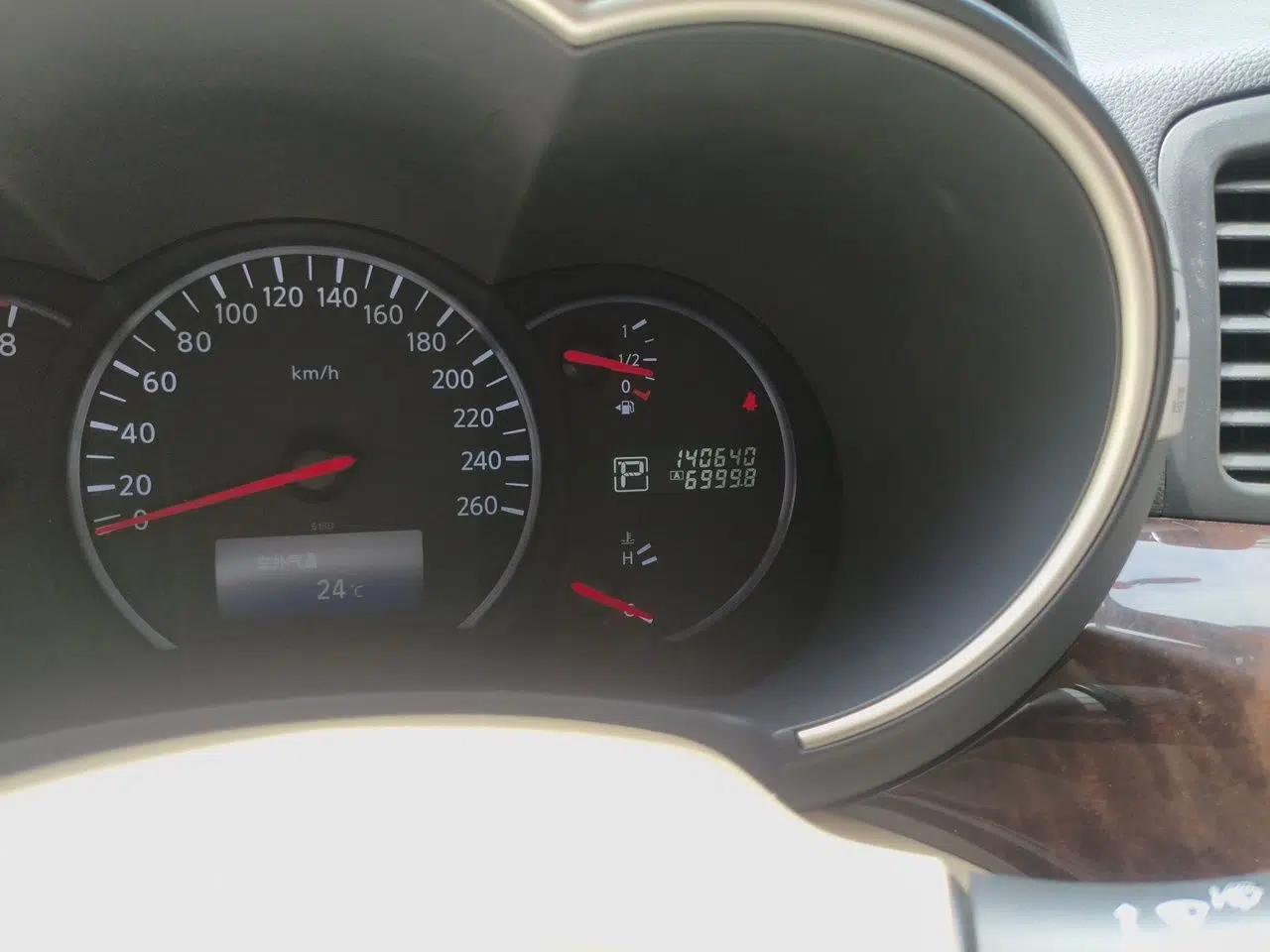 Nissan Quest 2015 3.5L SL — миниатюра 13