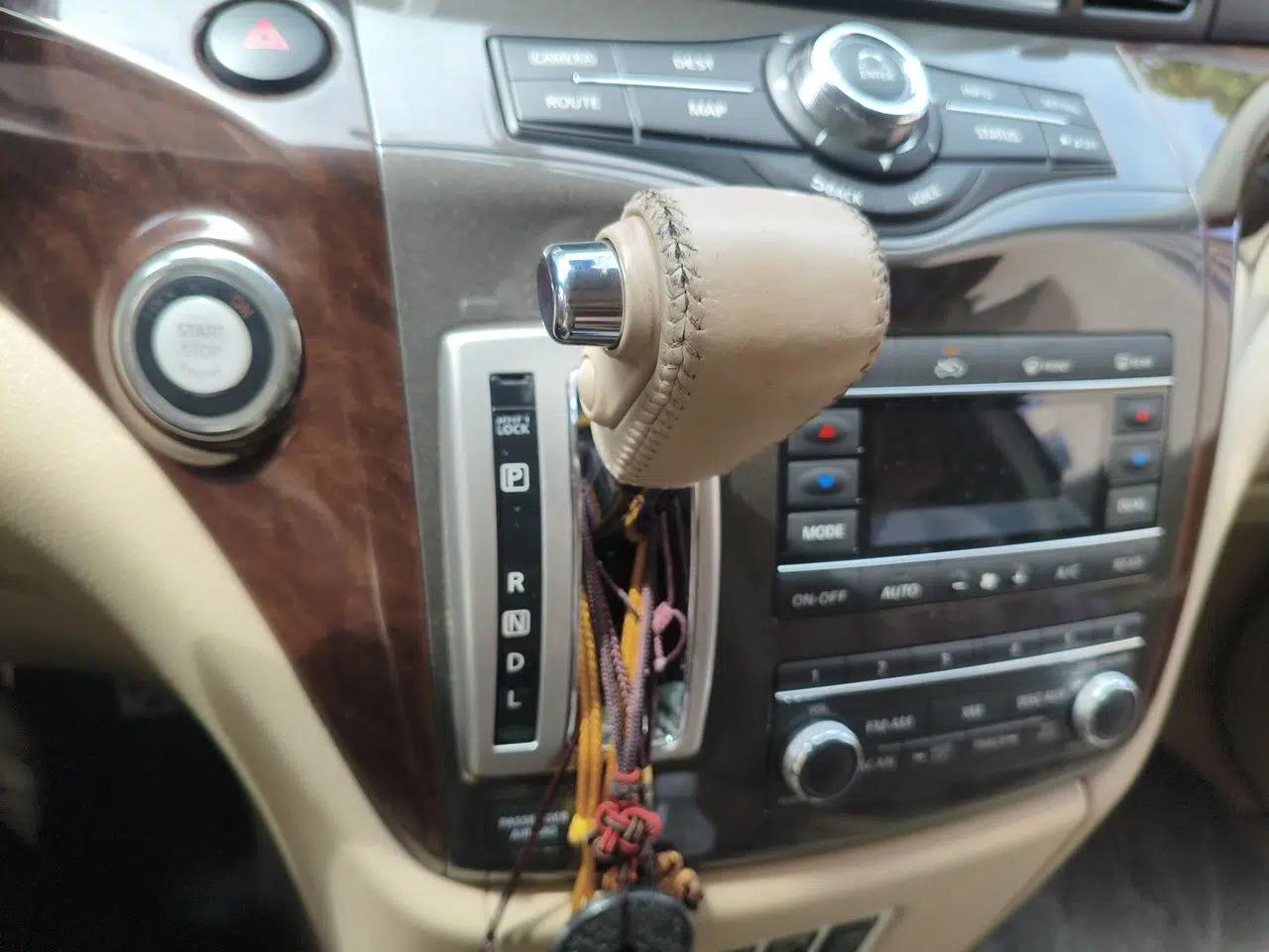 Nissan Quest 2015 3.5L SL — миниатюра 15