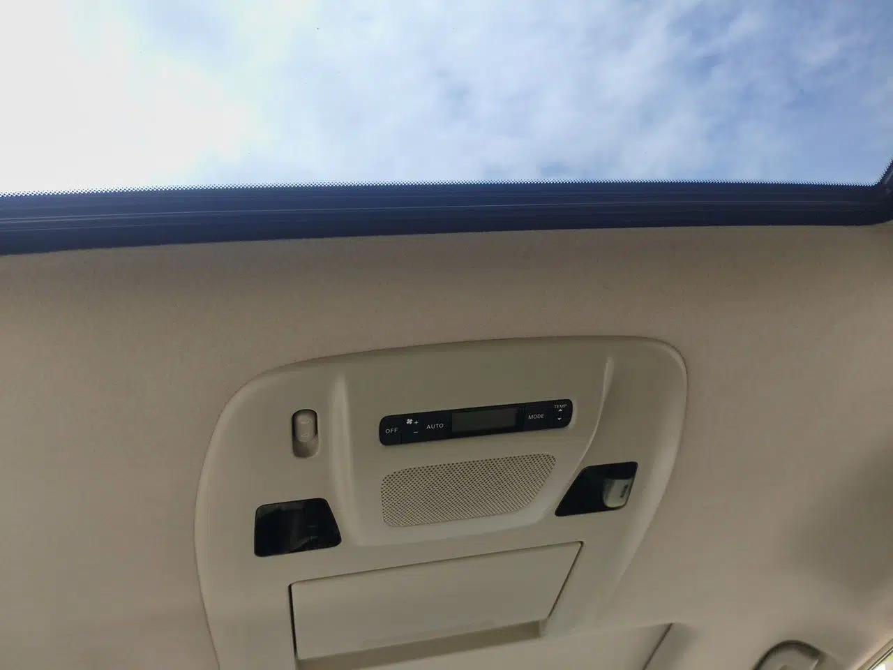 Nissan Quest 2015 3.5L SL — миниатюра 19