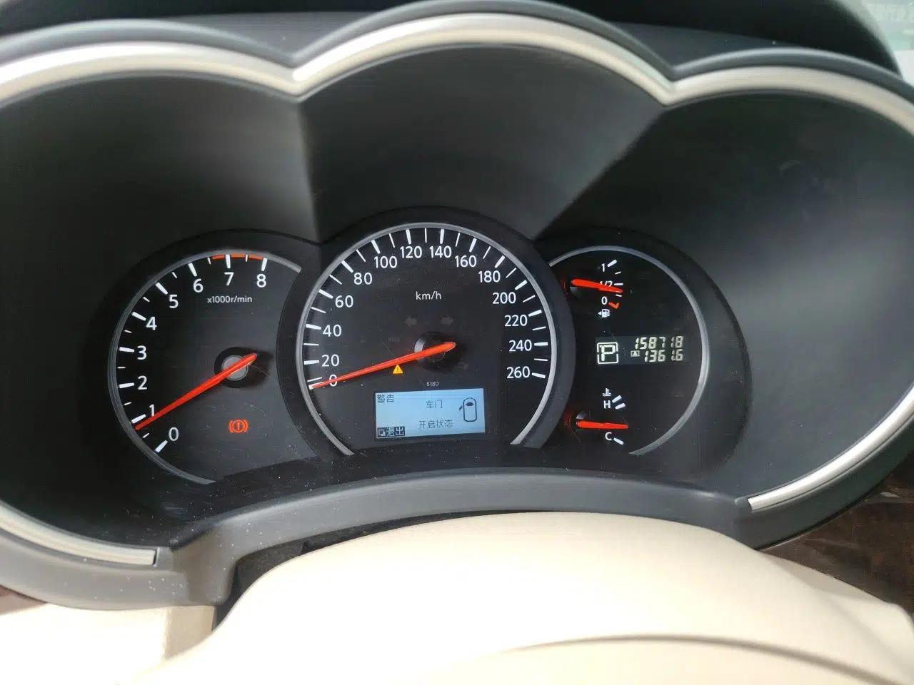 Nissan Quest 2015 3.5L SL — миниатюра 12