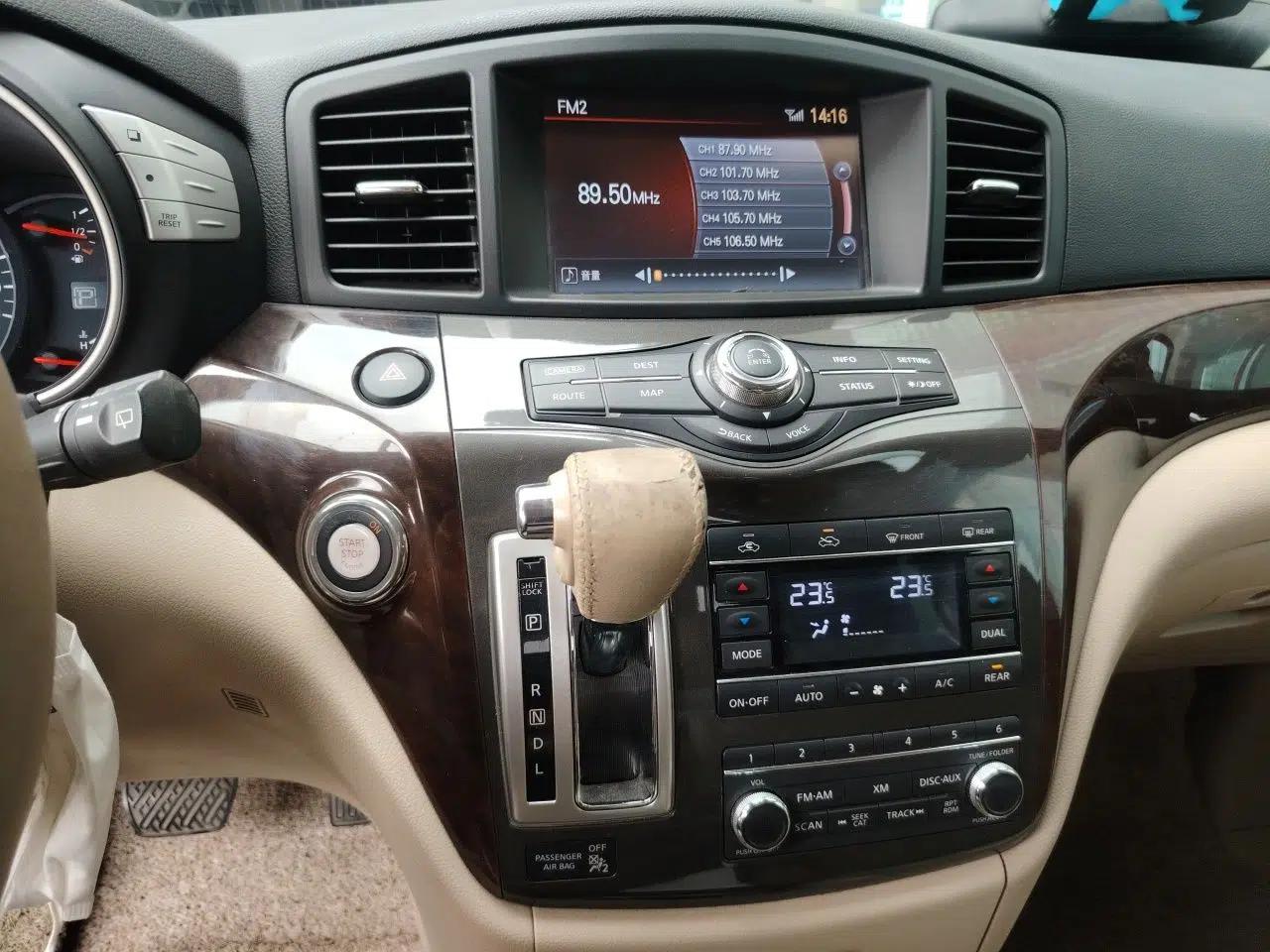 Nissan Quest 2015 3.5L SL — миниатюра 14